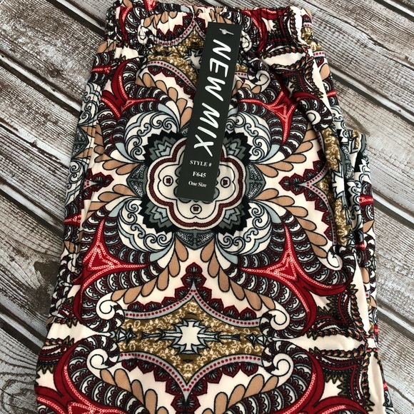 Comfortable and Soft Printed Leggings New One Size - Picture 2 of 3